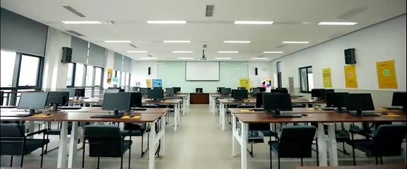 寧波大學(xué) 信息技術(shù)與教學(xué)深度交融，云桌面引領(lǐng)教育革新